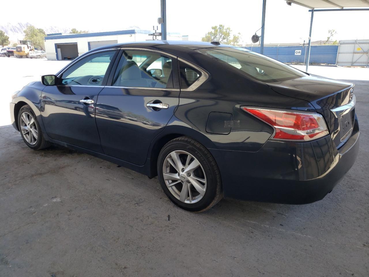 2015 Nissan Altima 2.5 - Фото 2
