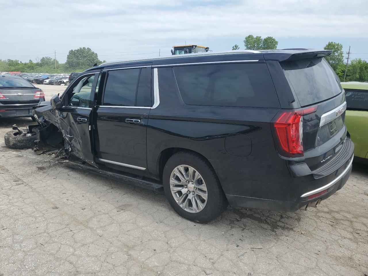 2024 GMC Yukon Xl Denali - Фото 2