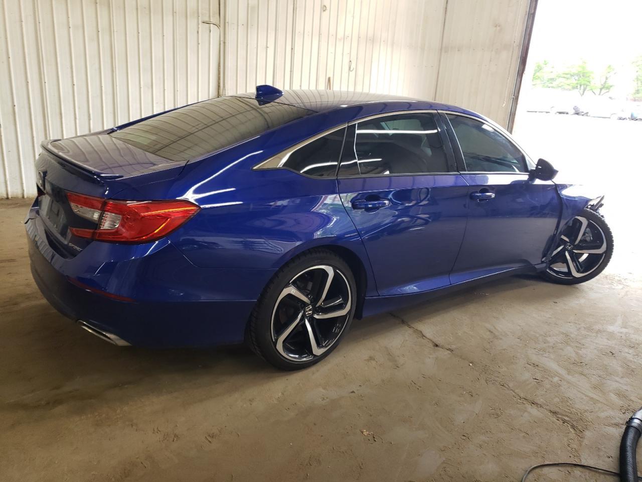 2018 Honda Accord Sport - Image 3