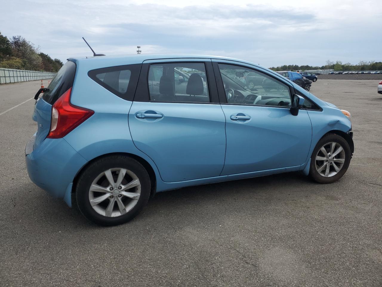 2015 Nissan Versa Note S - Фото 3