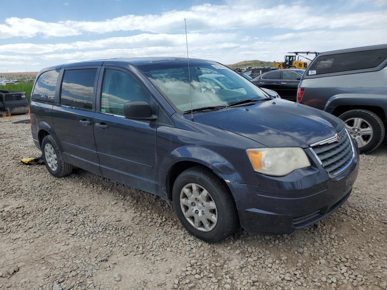 2008 Chrysler Town & Country Lx - Image 4