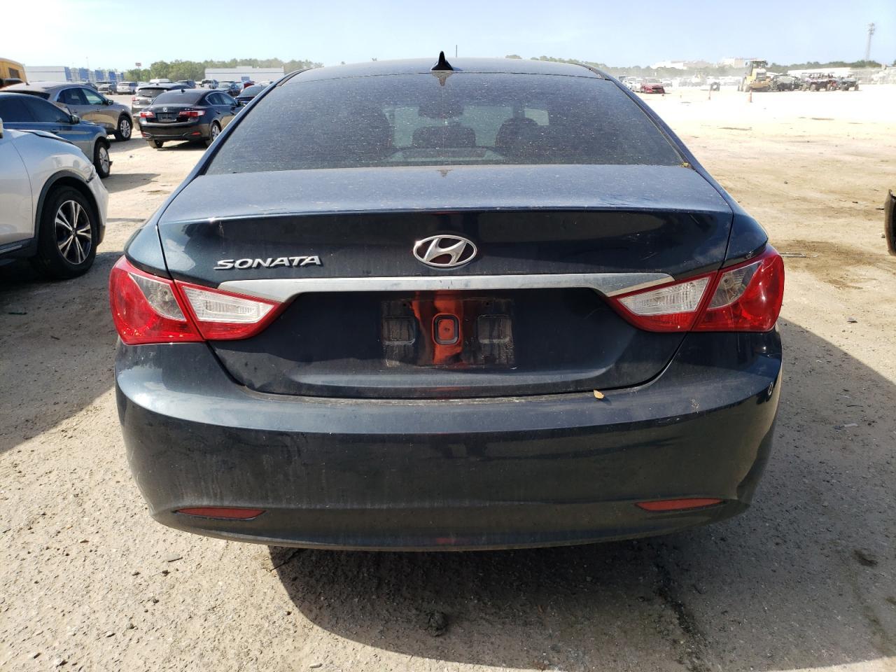 2013 Hyundai Sonata Gls - Image 6
