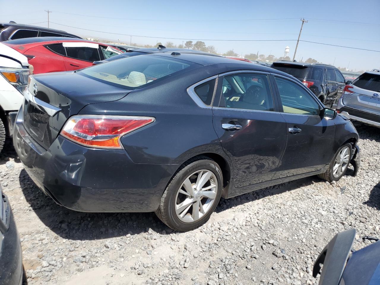 2015 Nissan Altima 2.5 - Фото 3