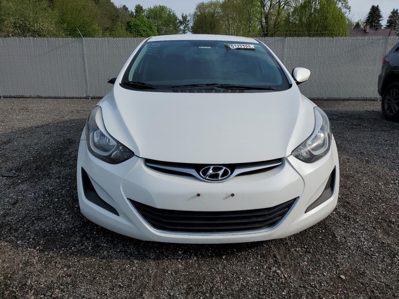 2016 Hyundai Elantra Se - Image 5
