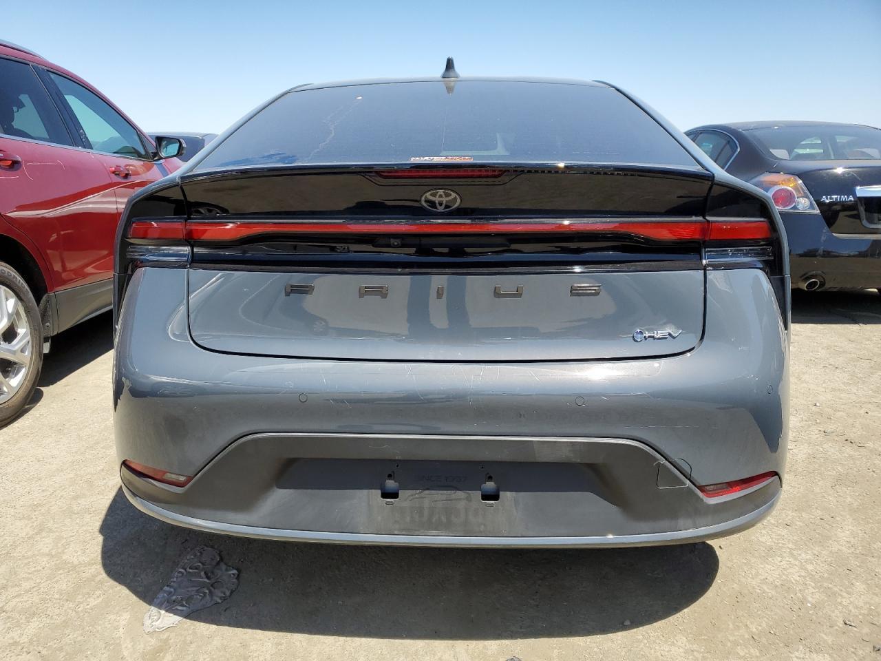 2023 Toyota Prius Le - Фото 6