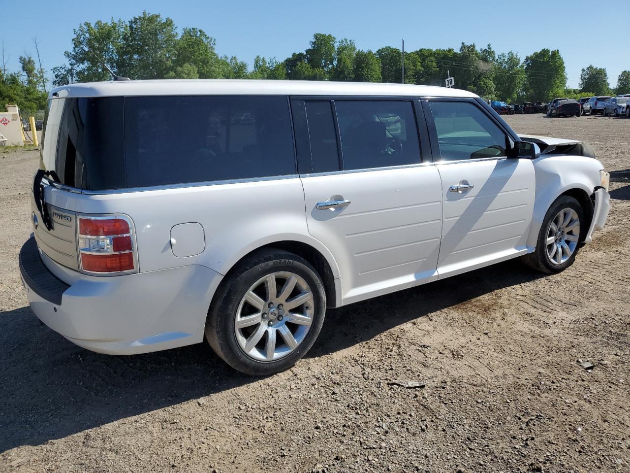 2009 Ford Flex Limited - Image 3