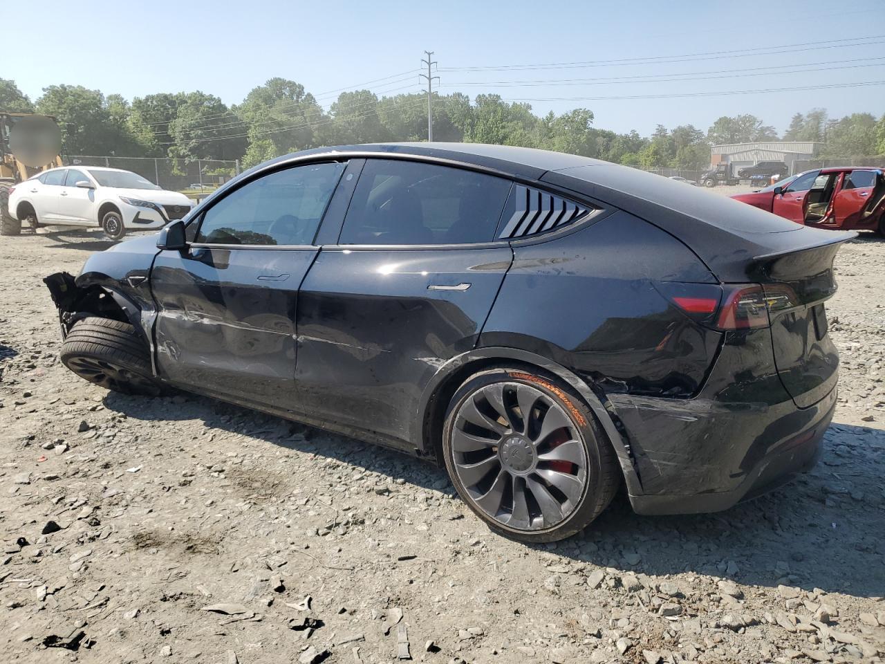 2023 Tesla Model Y - Фото 2