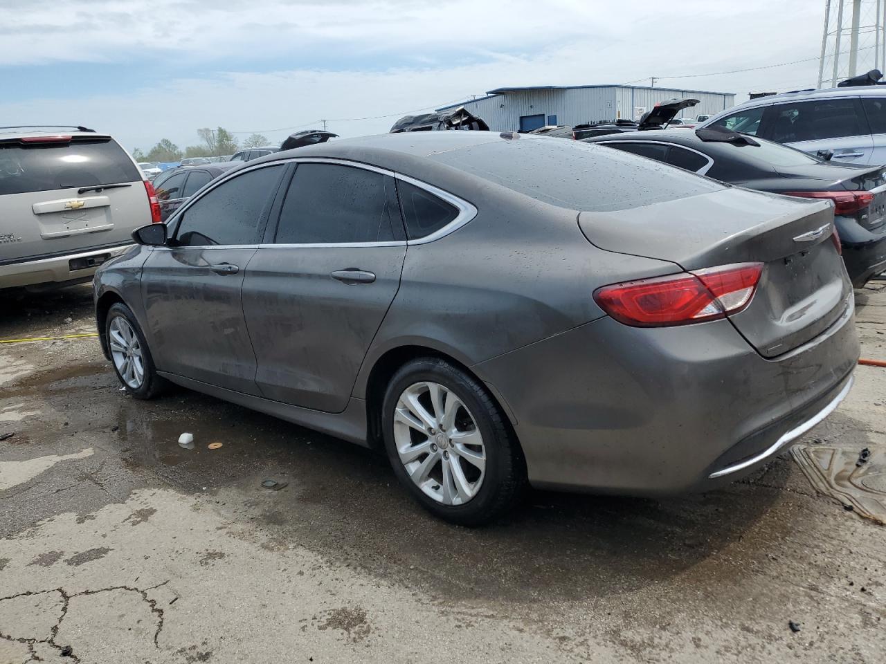 2015 Chrysler 200 Limited - Image 2