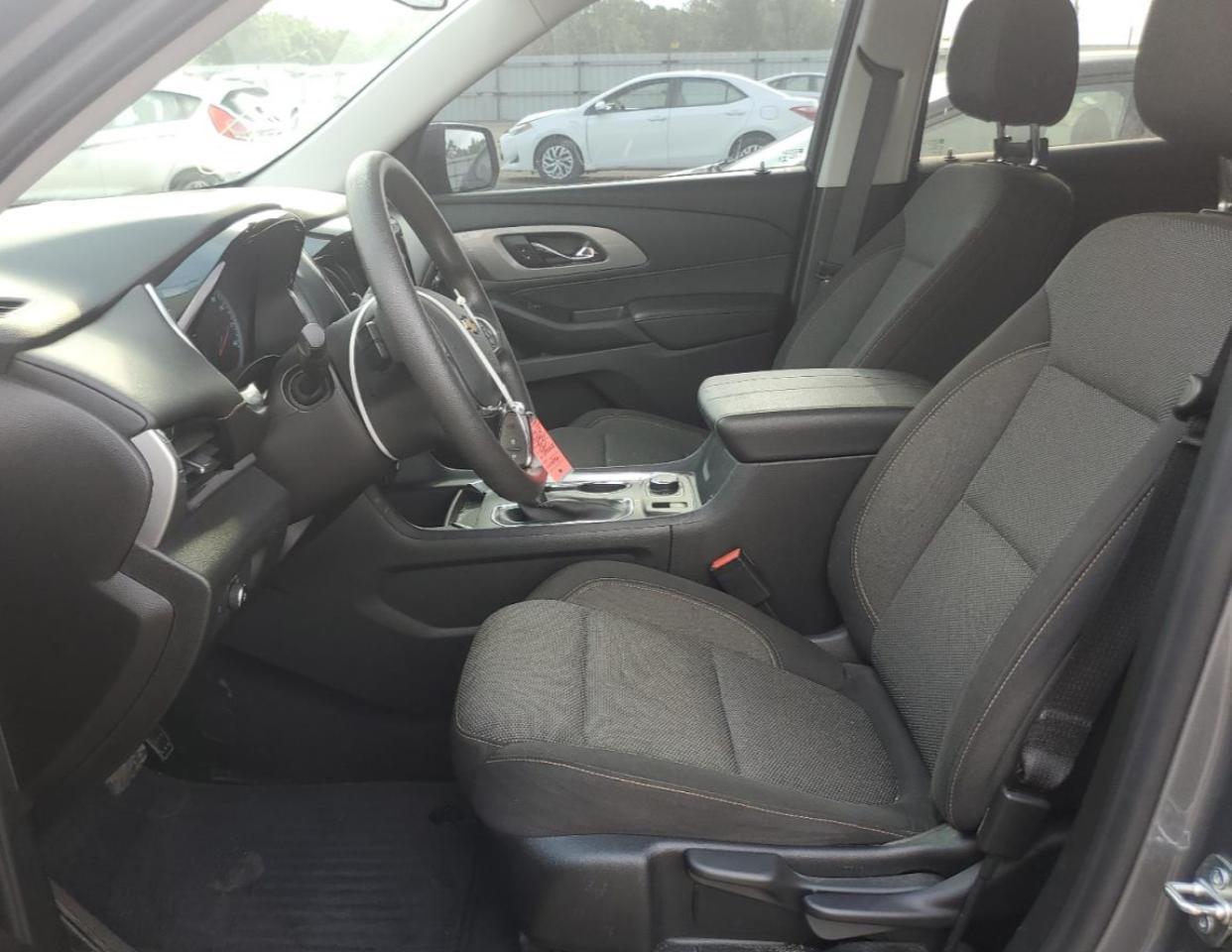 2021 Chevrolet Traverse Ls - Фото 7