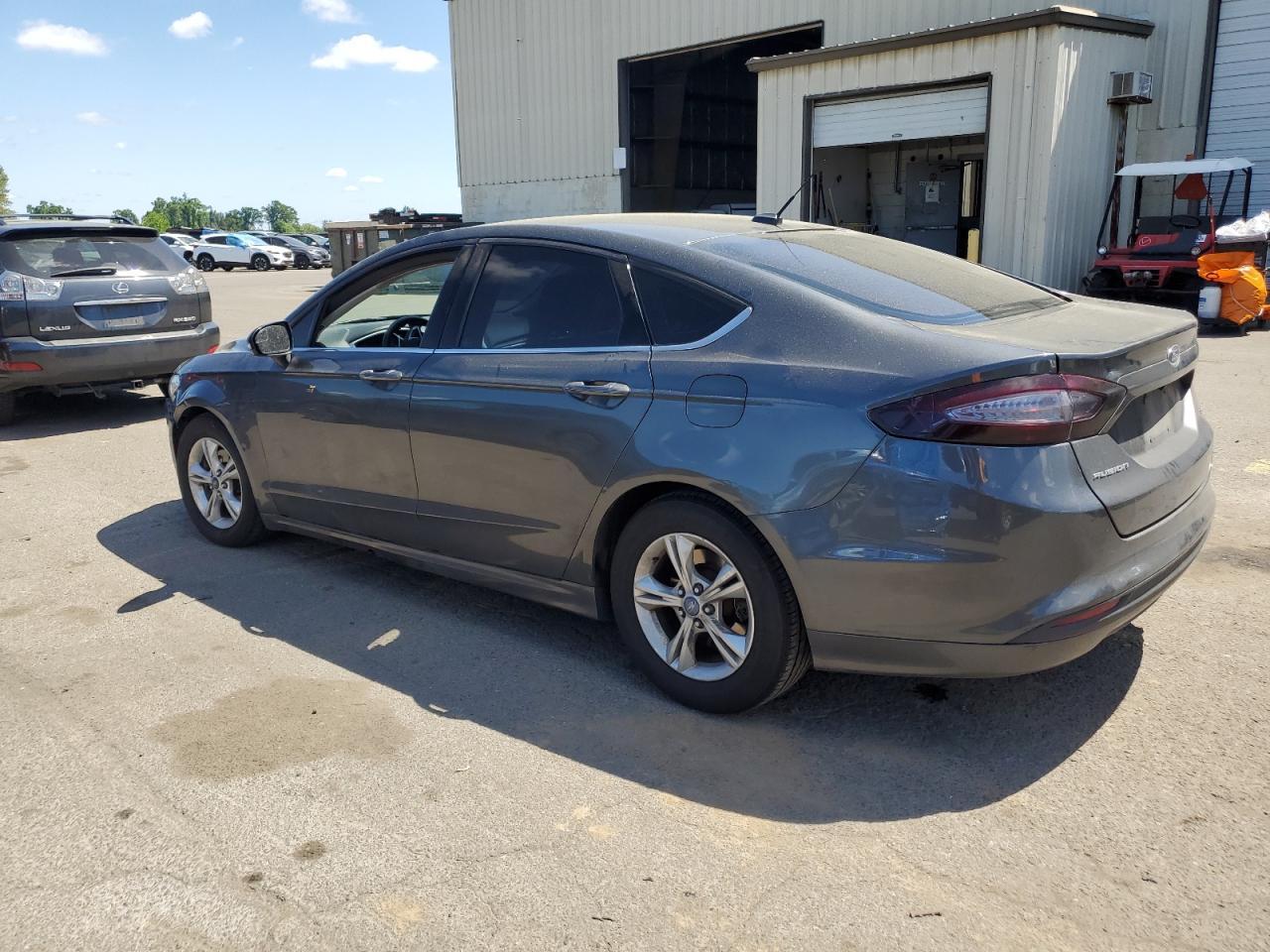 2016 Ford Fusion Se - Фото 2