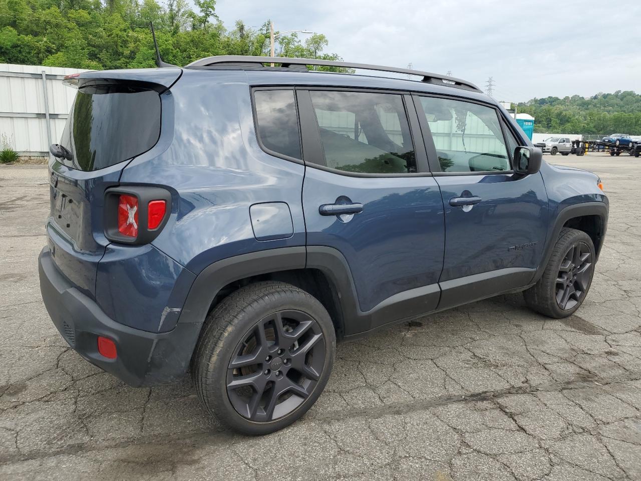 2021 Jeep Renegade Latitude - Фото 3