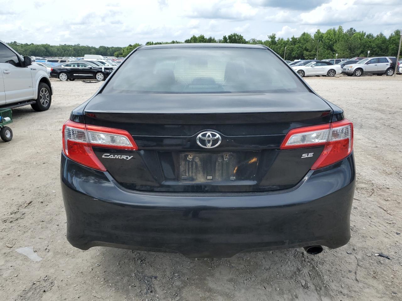 2012 Toyota Camry Base - Фото 6