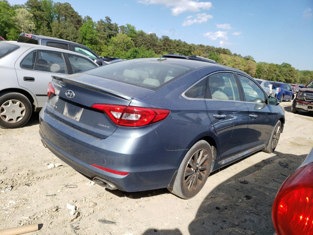 2015 Hyundai Sonata Sport - Image 3