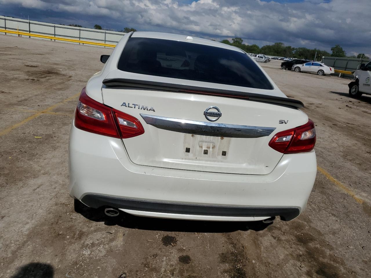 2017 Nissan Altima 2.5 - Фото 6