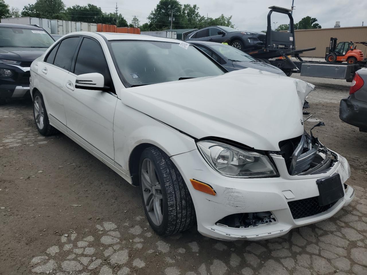 2013 Mercedes-Benz C 250 - Фото 4