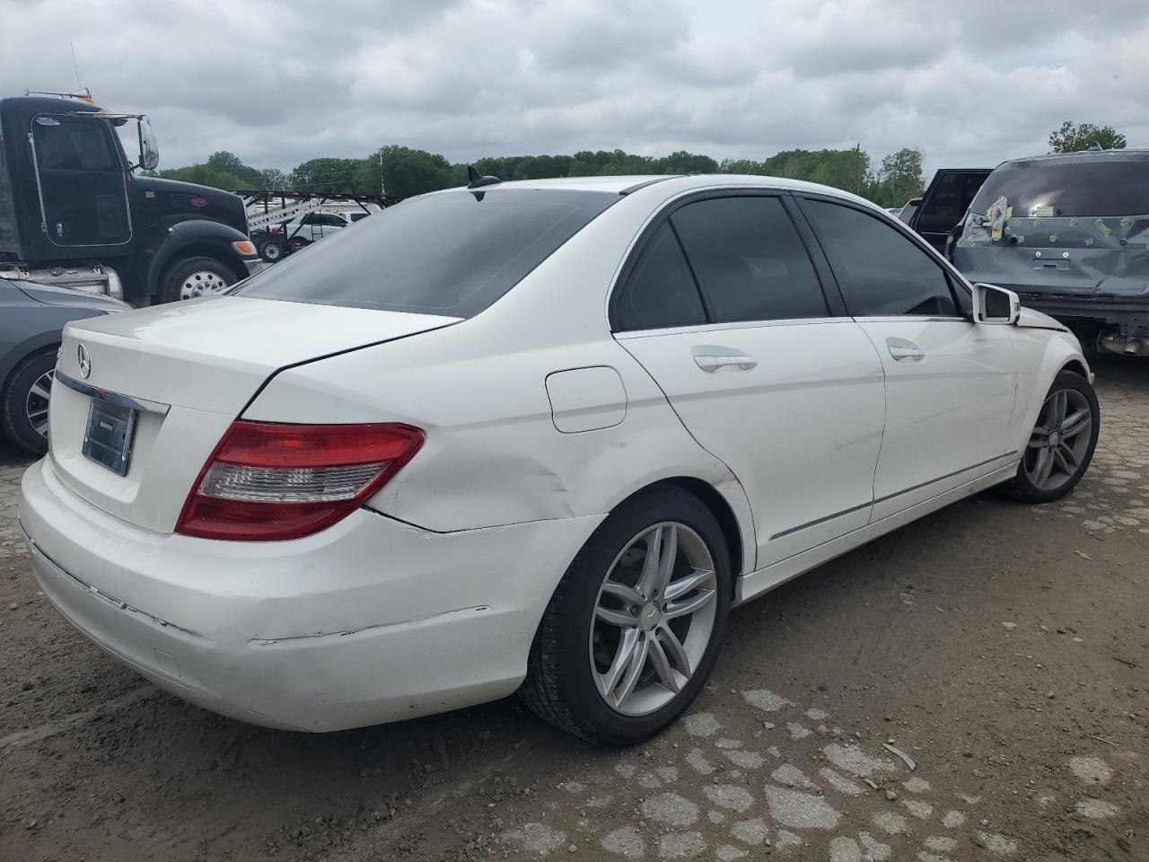 2013 Mercedes-Benz C 250 - Фото 3