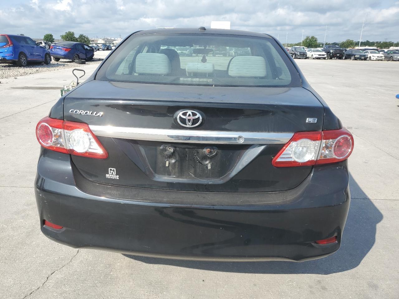 2011 Toyota Corolla Base - Фото 6