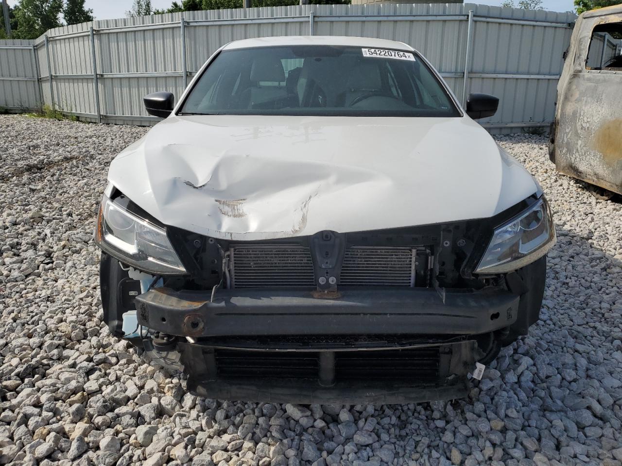 2016 Volkswagen Jetta Sport - Image 5