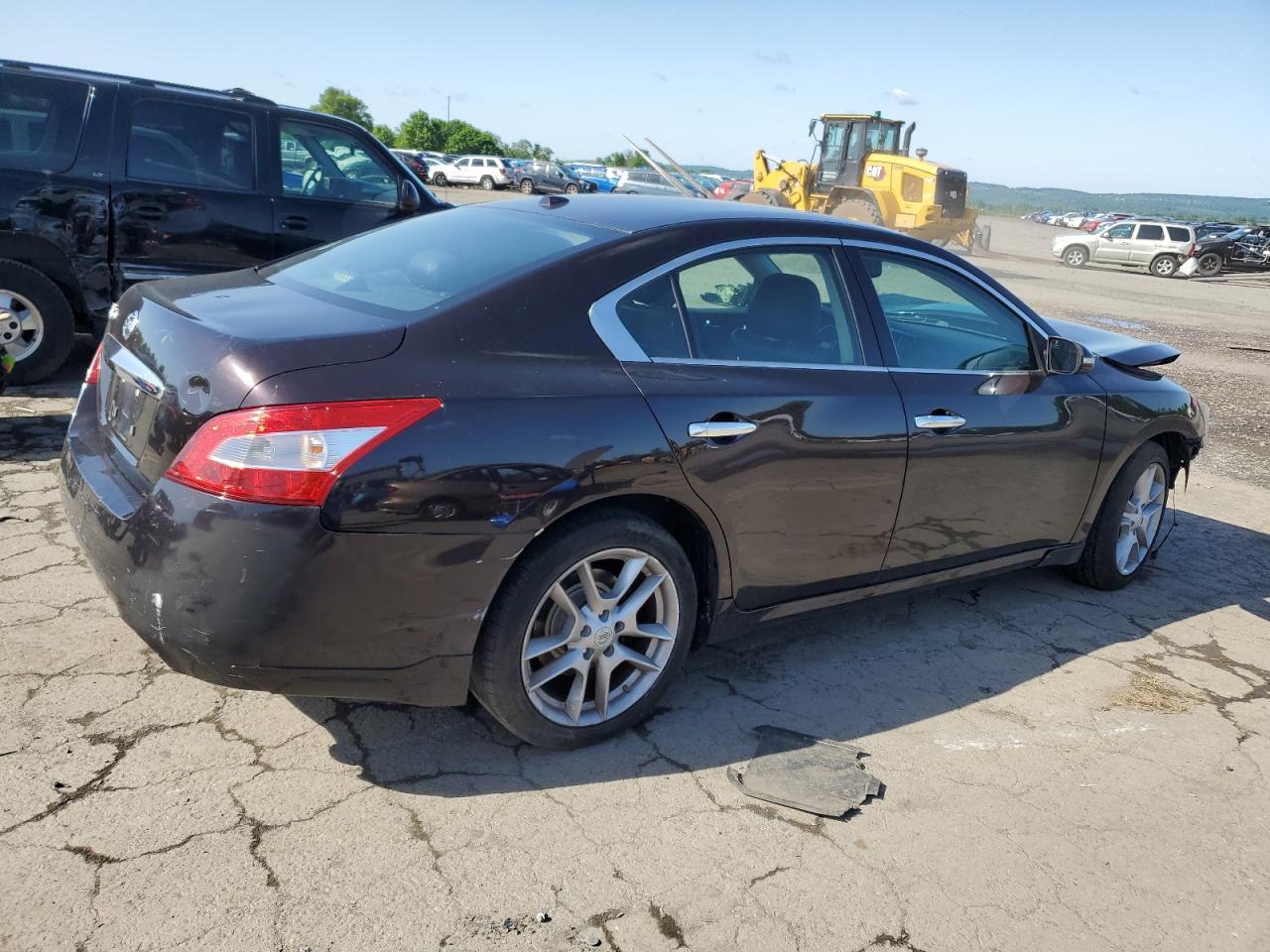 2011 Niss Maxima S - Image 3