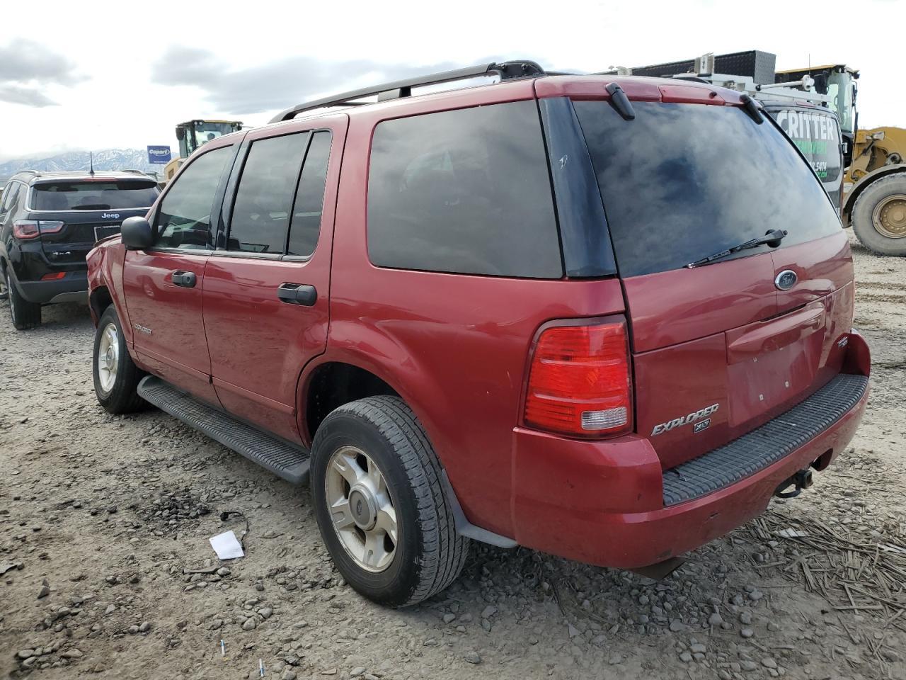 2005 Ford Explorer Xlt - Image 2