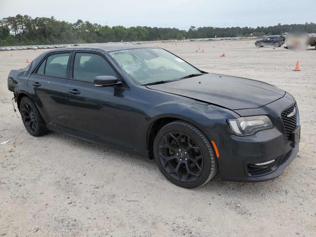 2019 Chrysler 300 S - Image 4