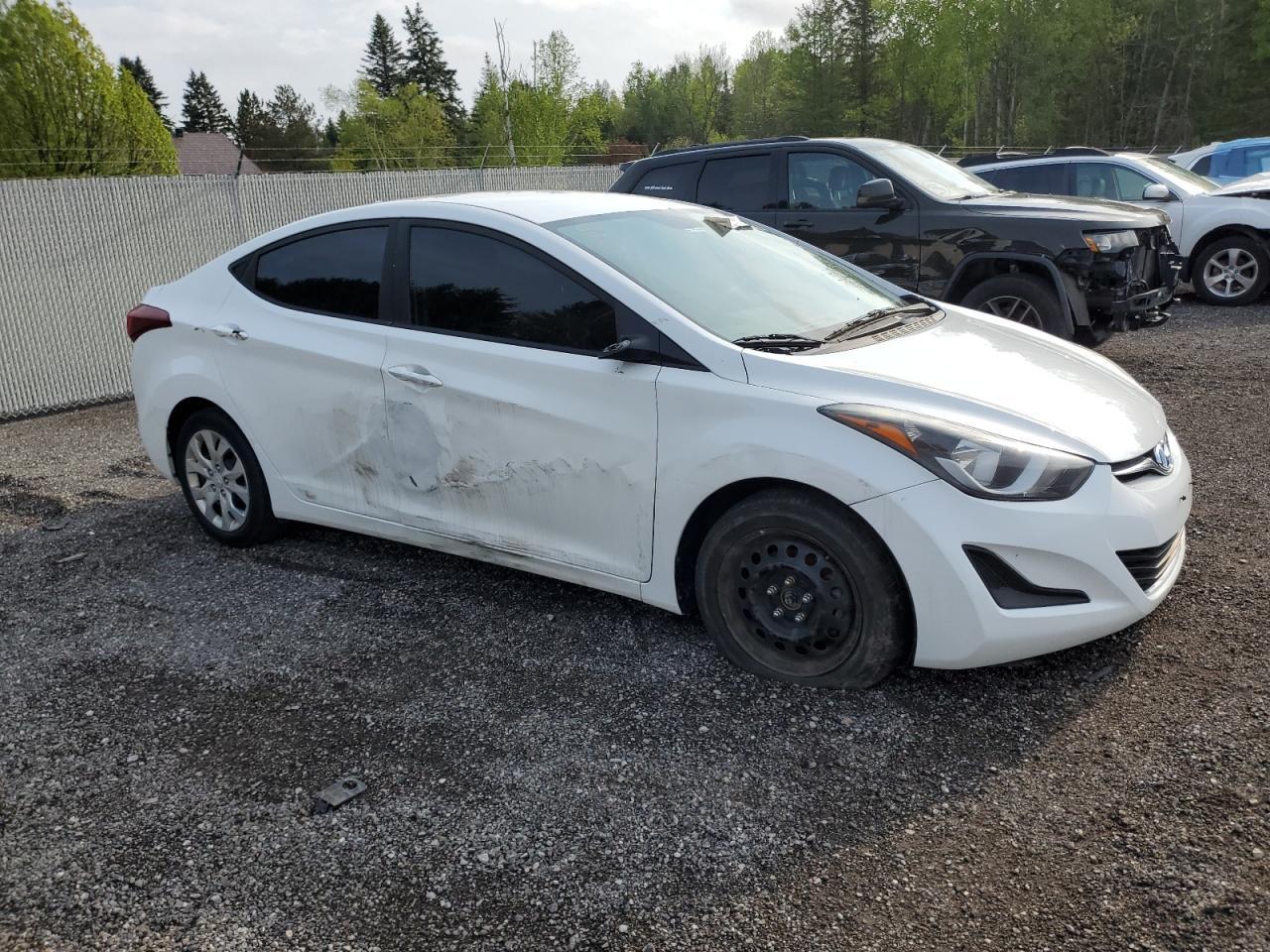 2016 Hyundai Elantra Se - Image 4