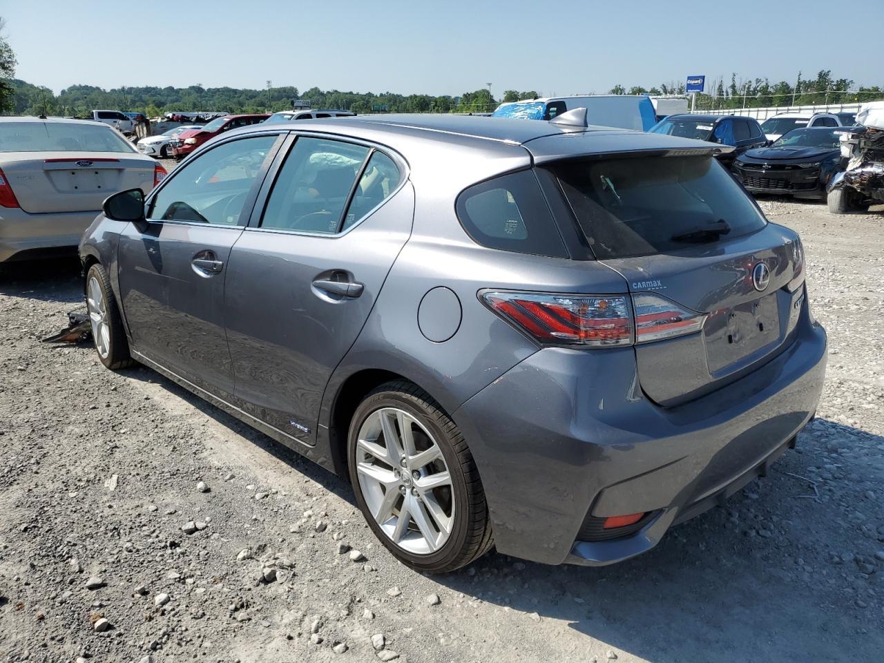 2017 Lexus Ct 200 - Image 2