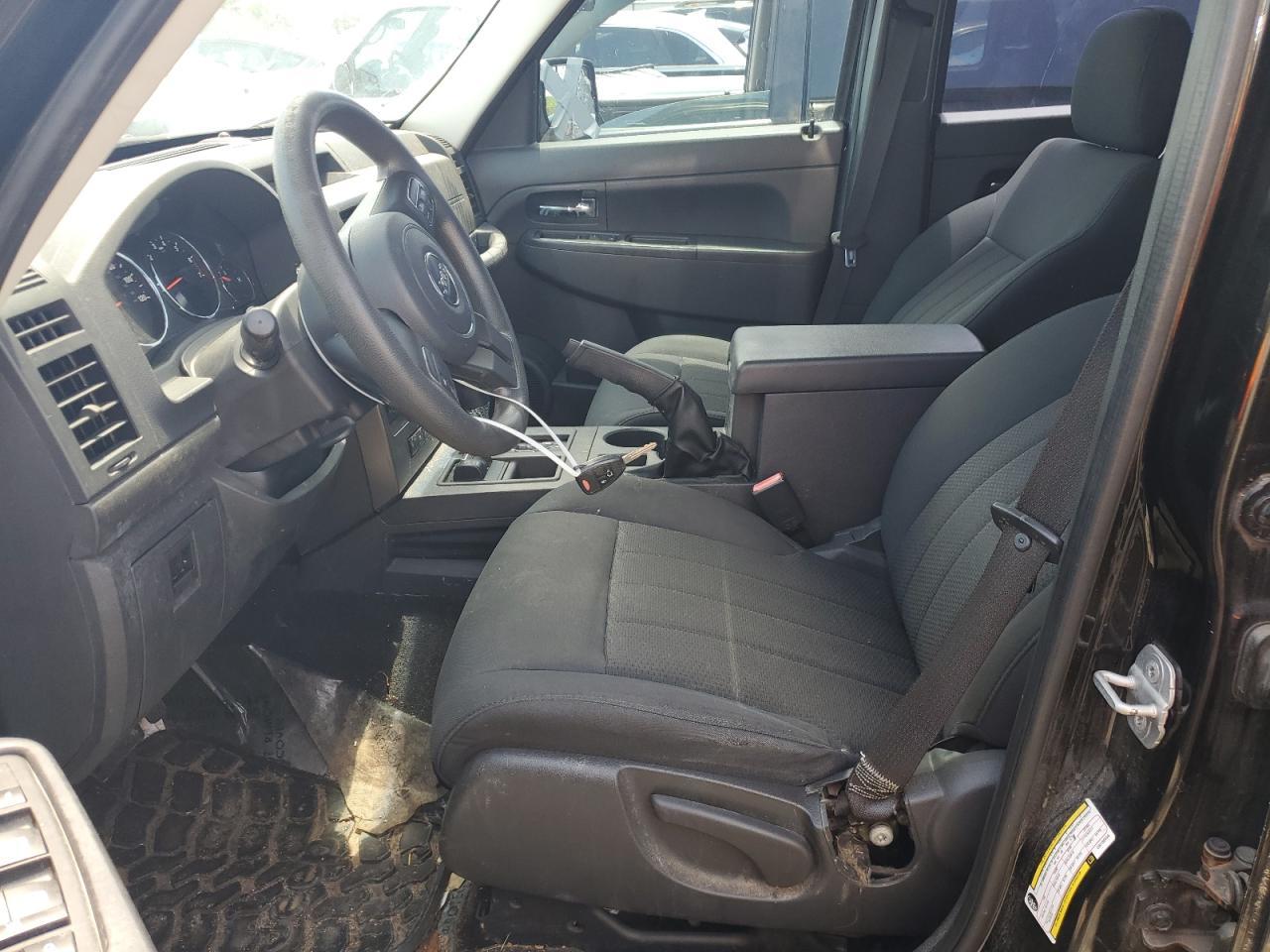 2012 Jeep Liberty Sport - Фото 7