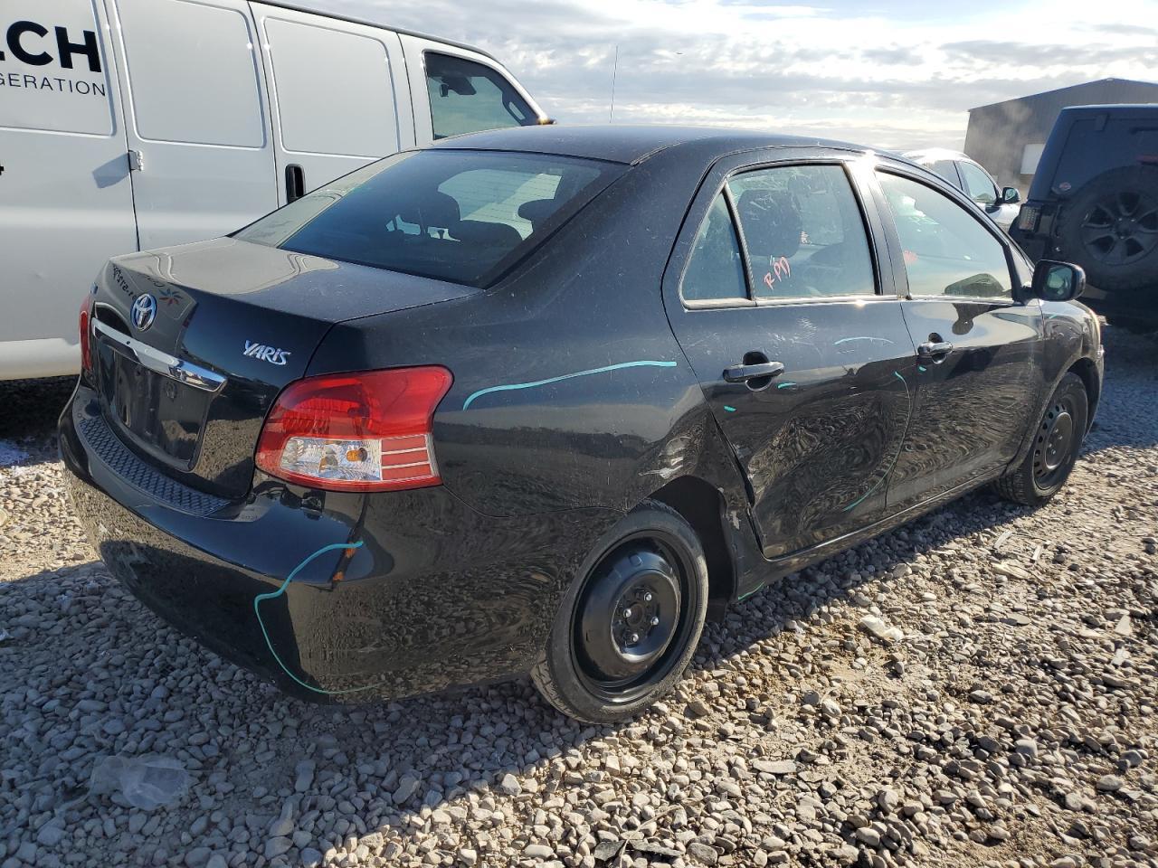 2009 Toyota Yaris - Image 3