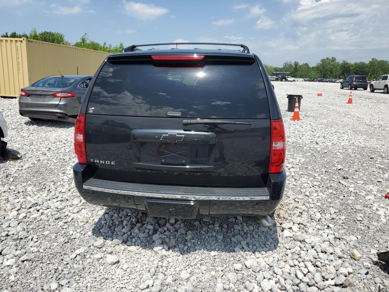 2013 Chevrolet Tahoe C1500 Ltz - Image 6