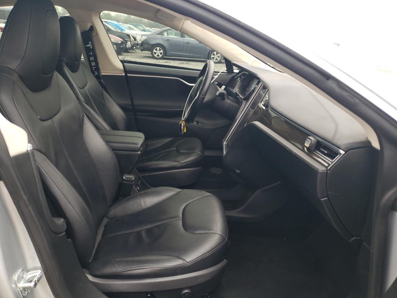 2015 Tesla Model S 85D - Image 7