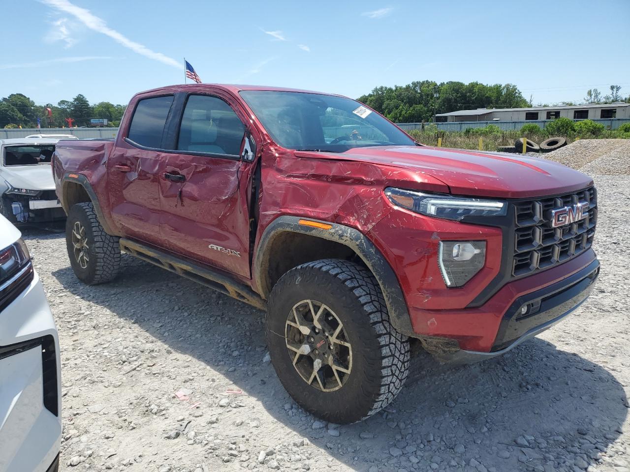2024 GMC Canyon At4X - Image 4
