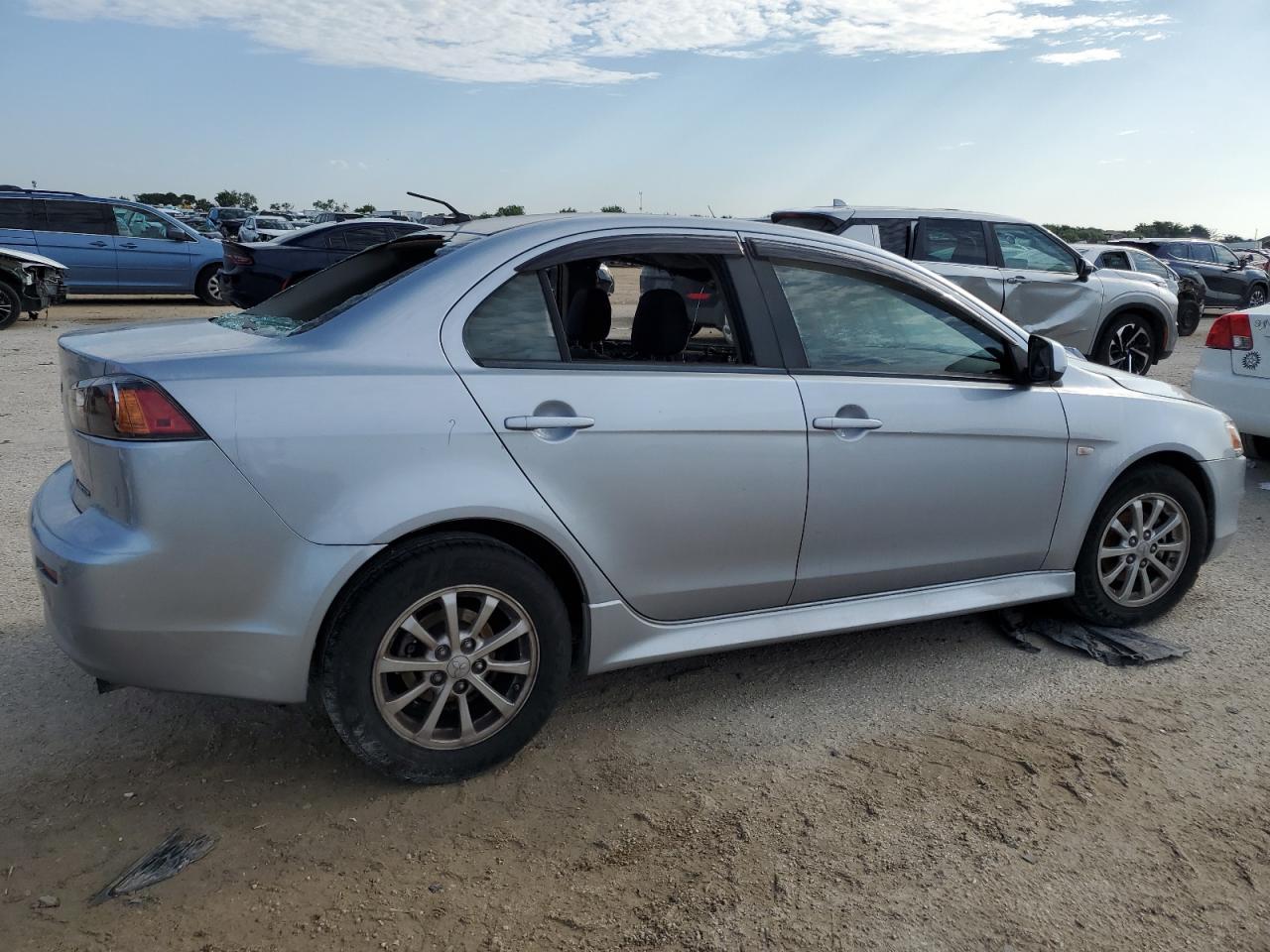 2014 Mitsubishi Lancer Es/Es Sport - Фото 3