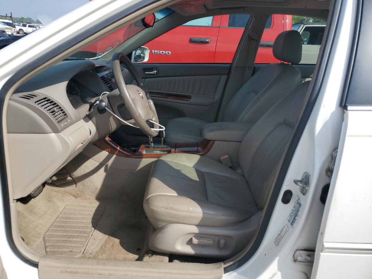 2002 Toyota Camry Le - Фото 7