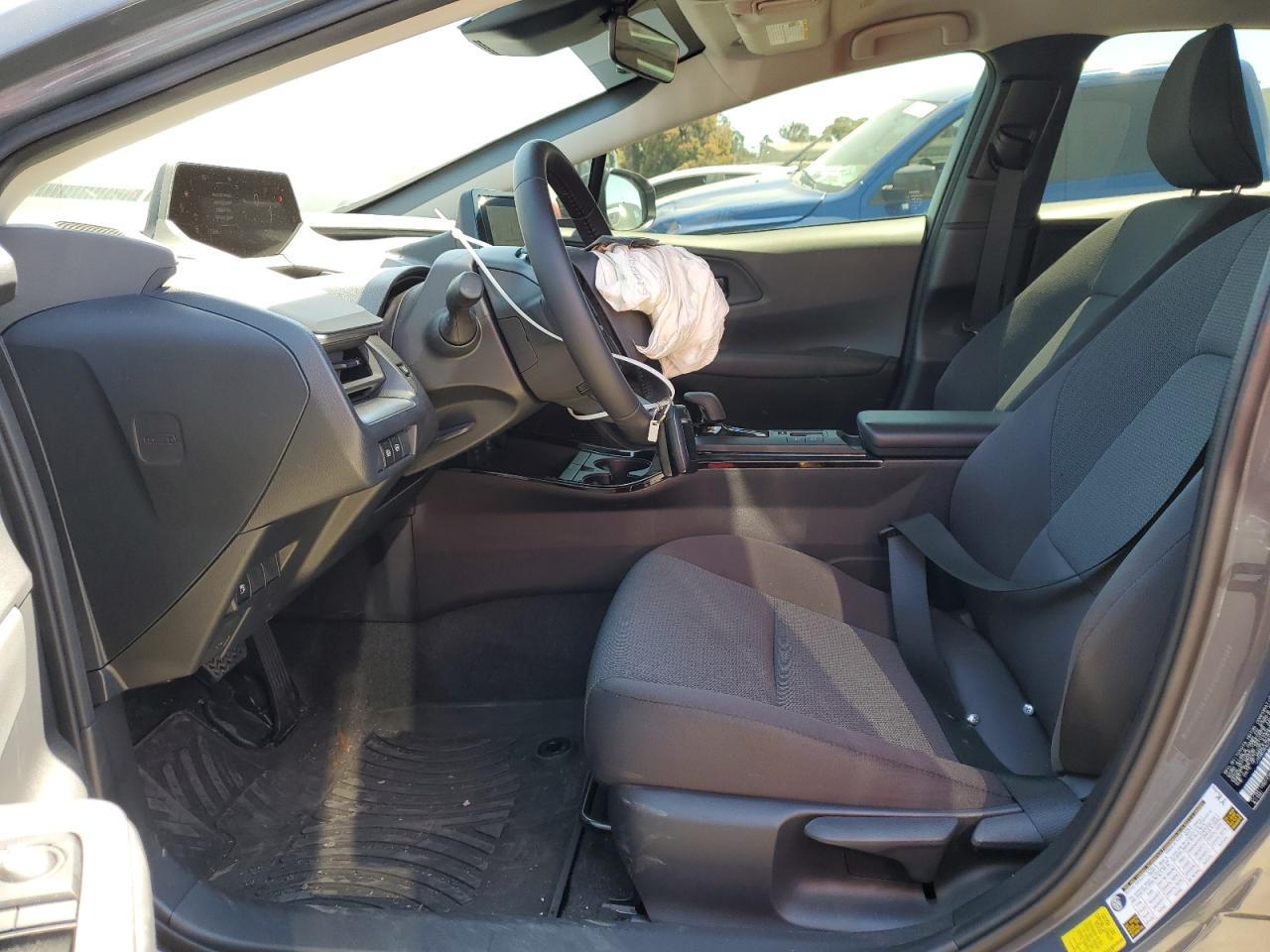 2023 Toyota Prius Le - Фото 7