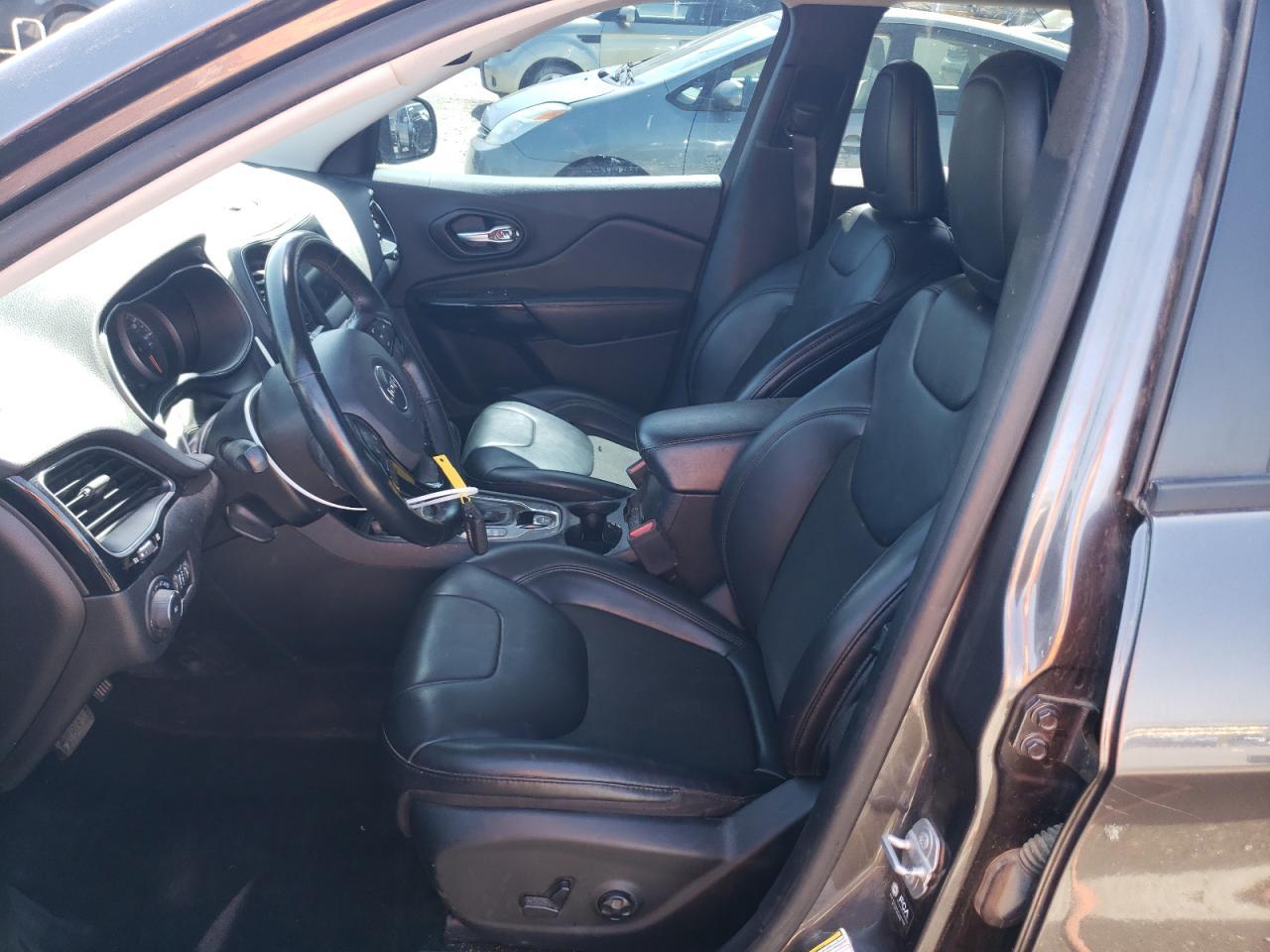 2021 Jeep Cherokee Latitude Plus - Фото 7