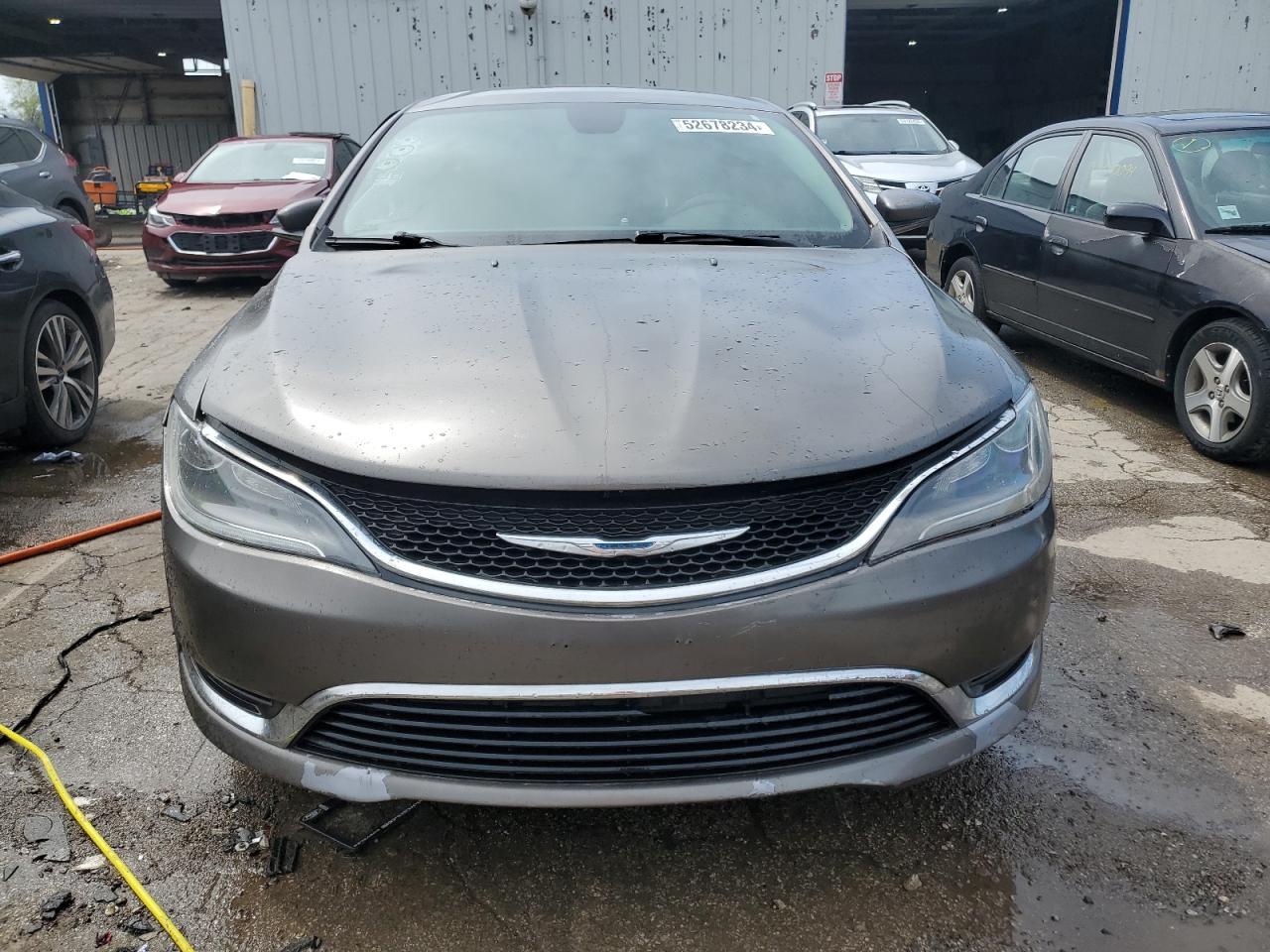 2015 Chrysler 200 Limited - Image 5