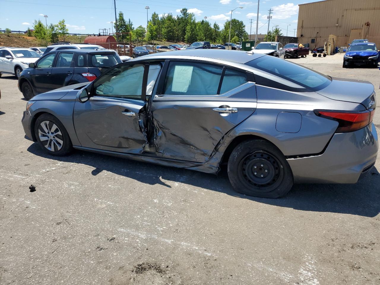 2020 Nissan Altima S - Image 2