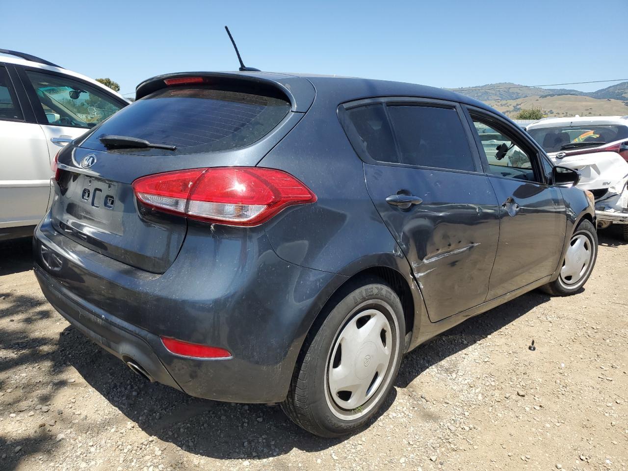 2016 Kia Forte Lx - Фото 3