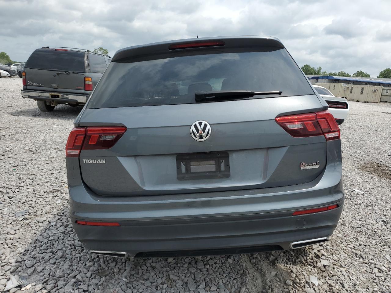 2020 Volkswagen Tiguan S - Фото 6