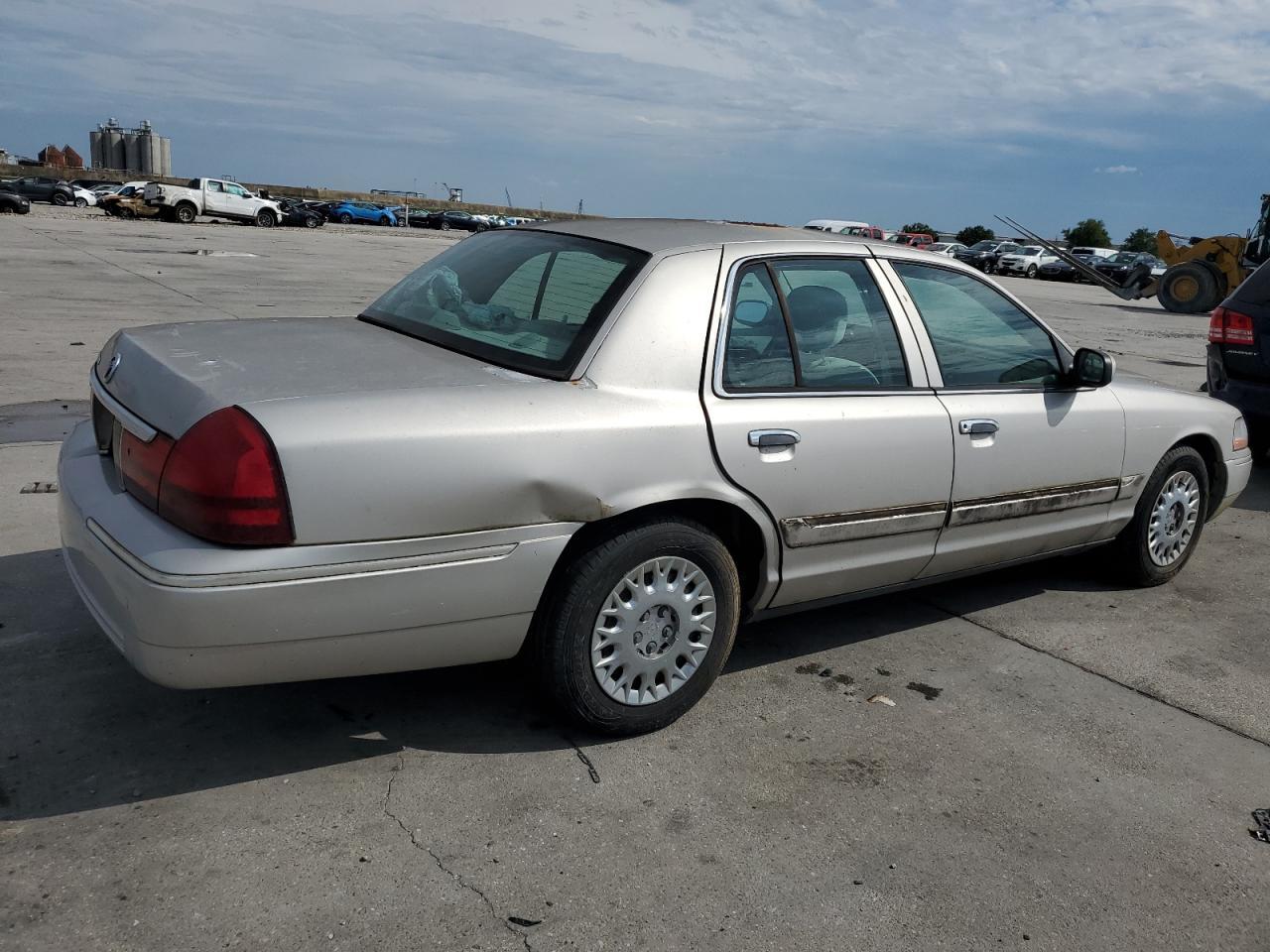 2004 Mercury Grand Marquis Gs - Фото 3