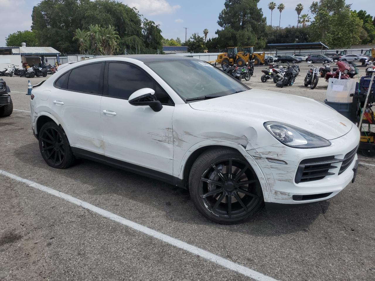 2021 Porsche Cayenne Coupe - Фото 4