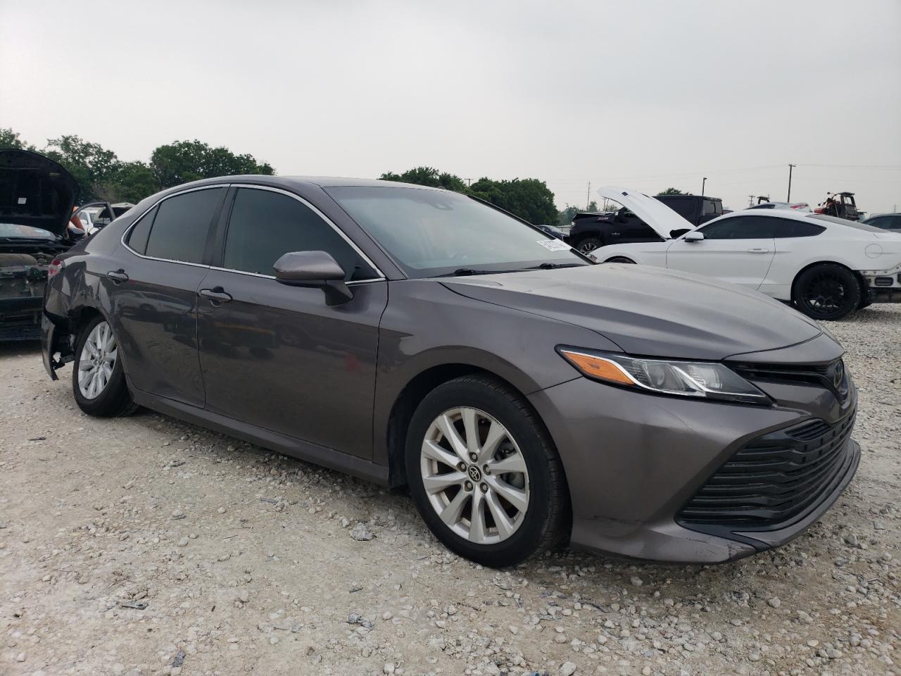 2020 Toyota Camry Le - Image 4