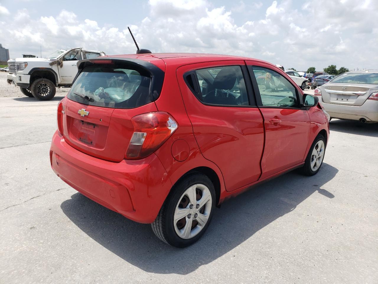 2020 Chevrolet Spark Ls - Фото 3