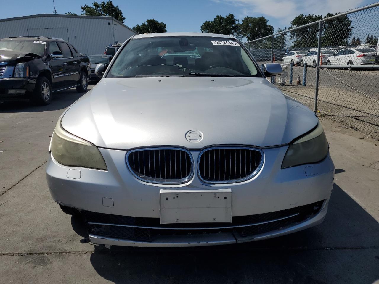 2010 BMW 528 I - Image 5