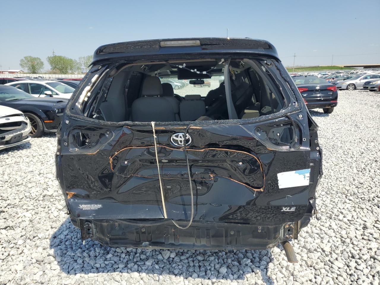 2014 Toyota Sienna Xle - Фото 6