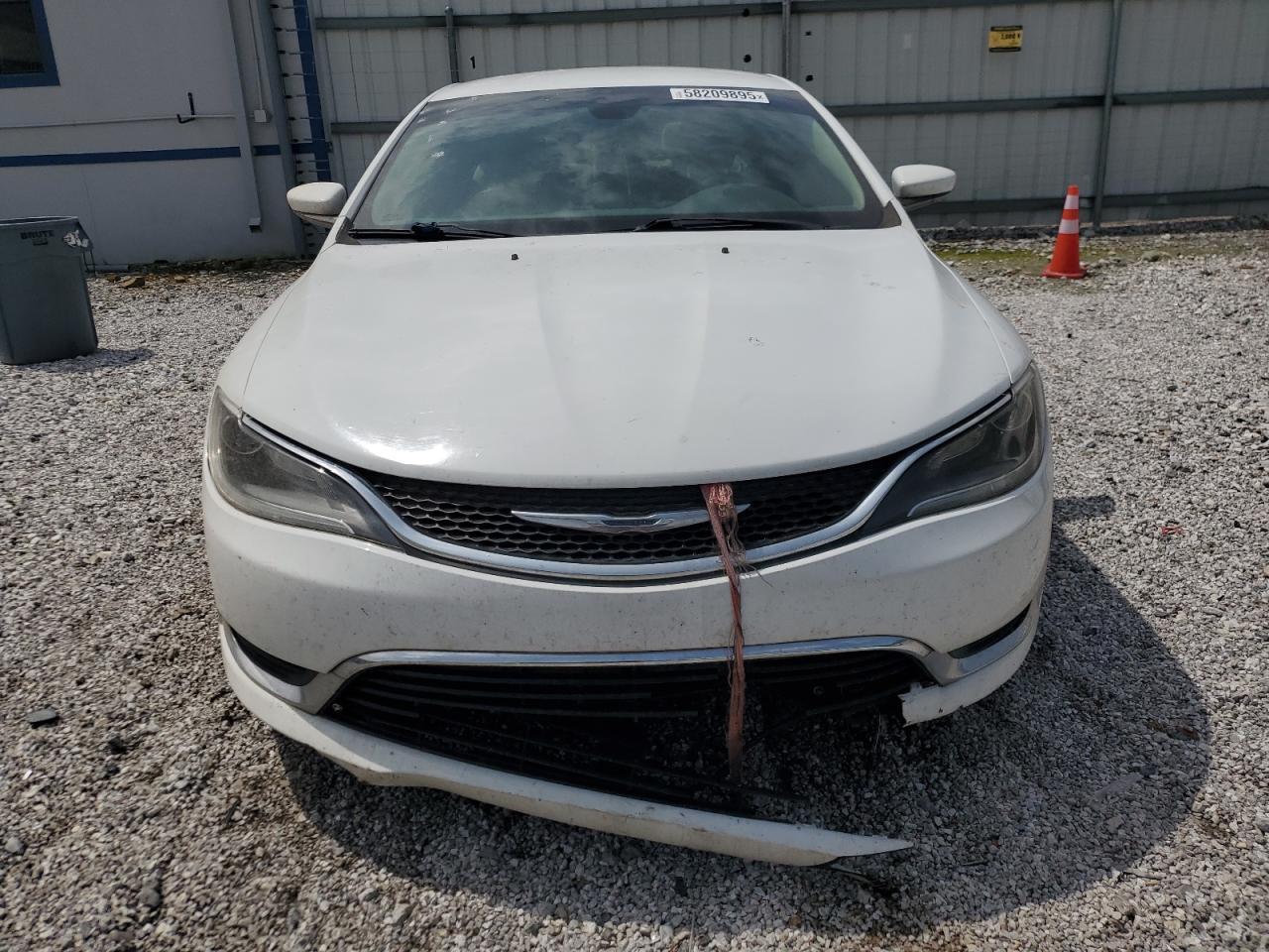 2015 Chrysler 200 Limited - Фото 5