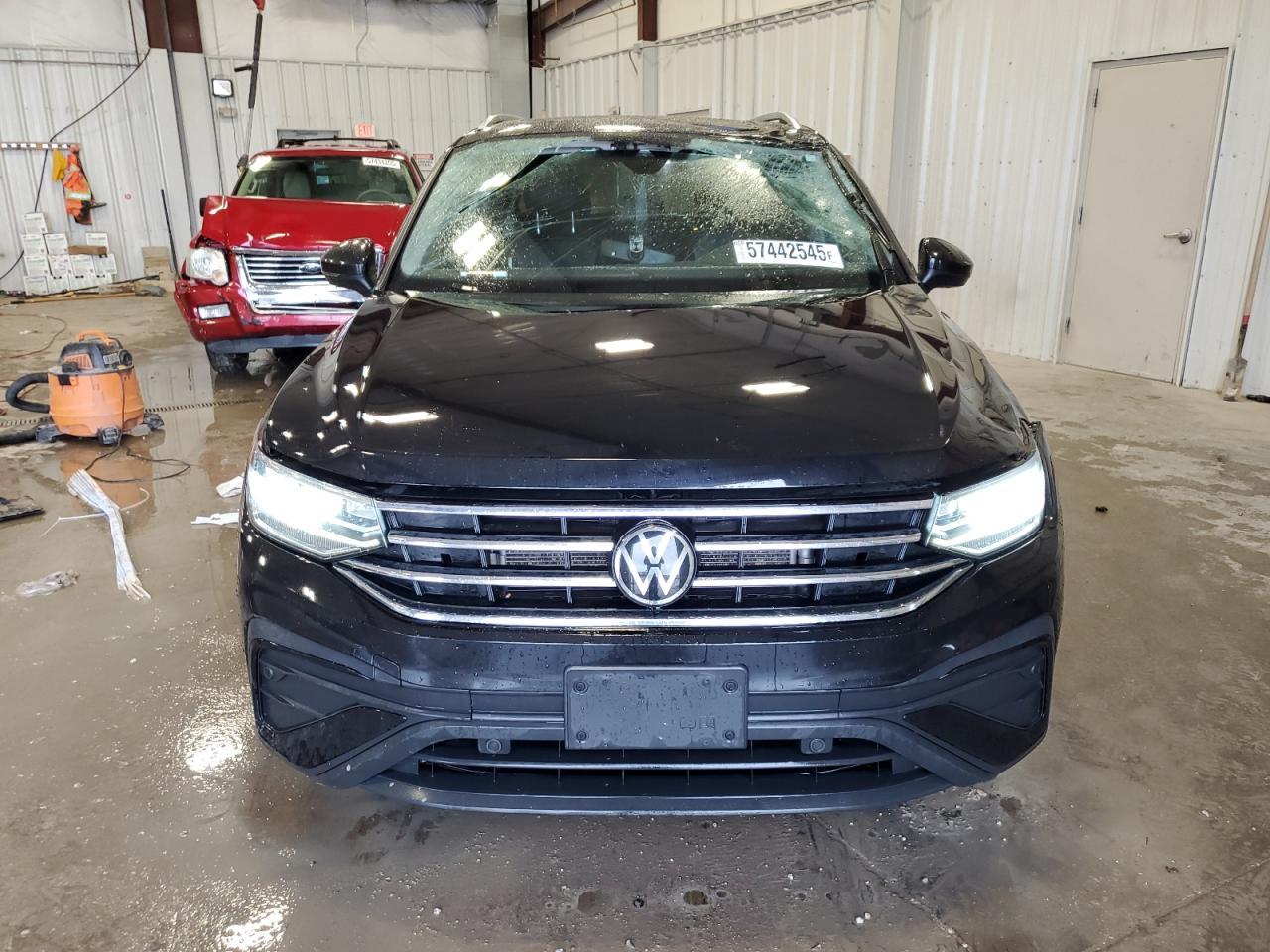 2022 Volkswagen Tiguan Se - Фото 5