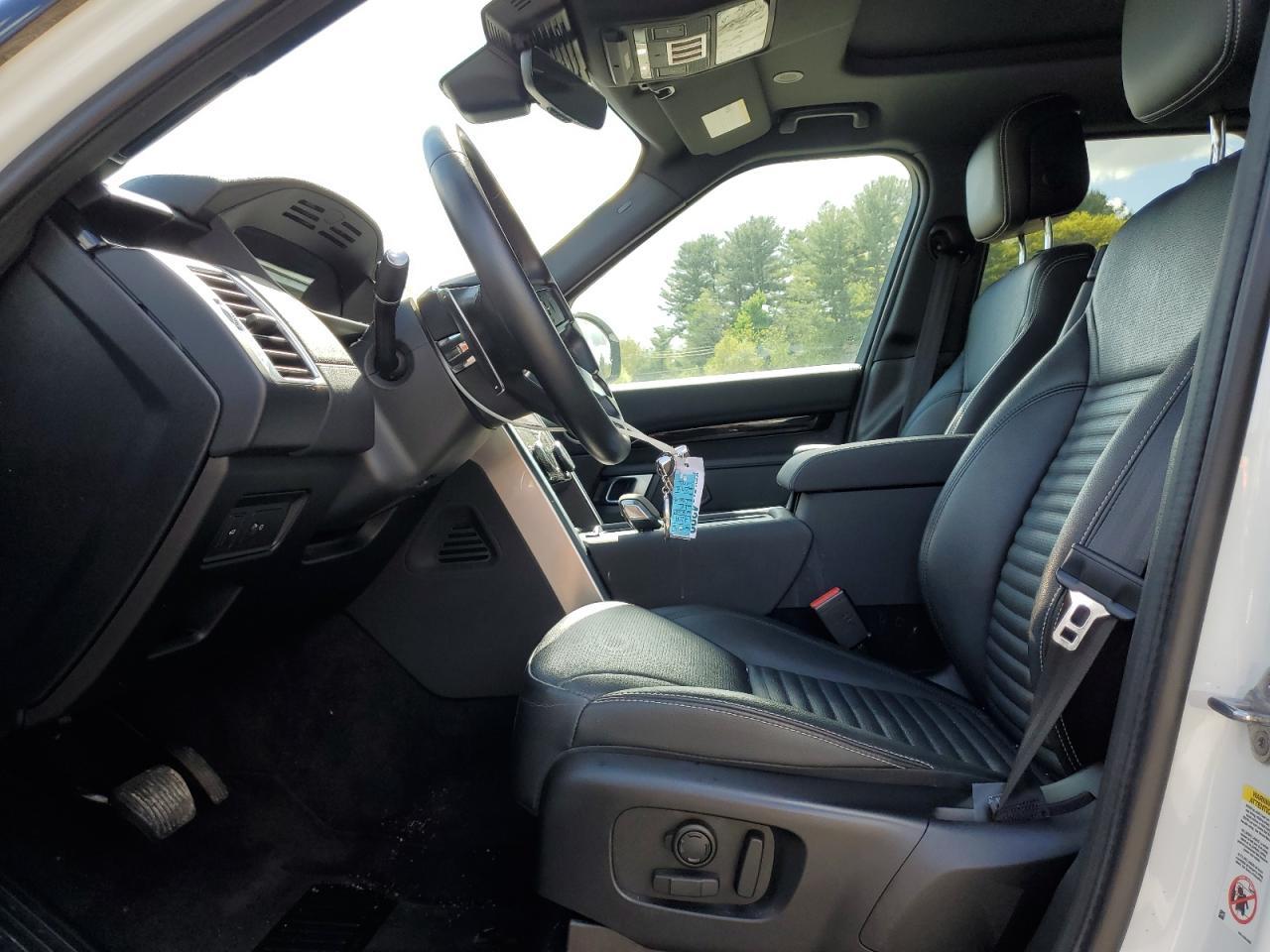 2023 Land Rover Discovery S - Фото 7