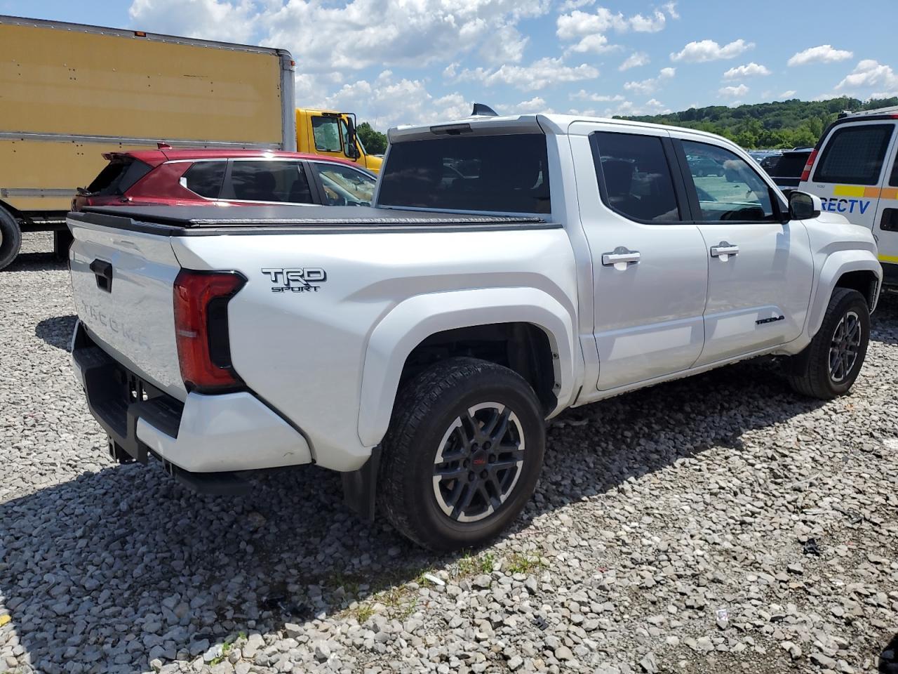 2024 Toyota Tacoma Double Cab - Image 3
